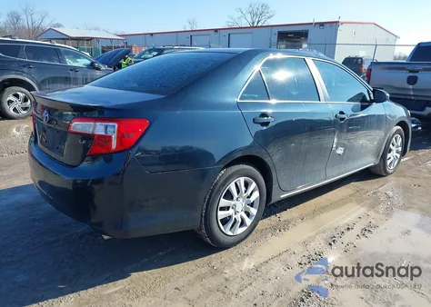 2012 Toyota Camry Le z USA, uszkodzony, nr VIN 4T1BF1FK2CU104102